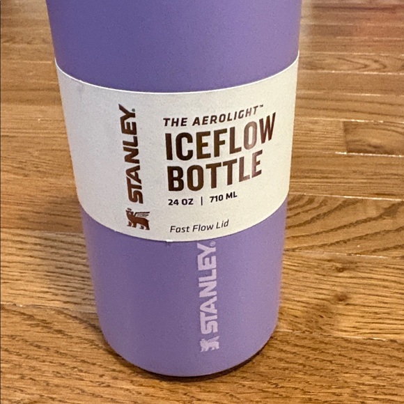 Stanley | Purple The Aerolight Iceflow Bottle NWT OS 24oz Fast Flow Lid - Picture 2 of 5